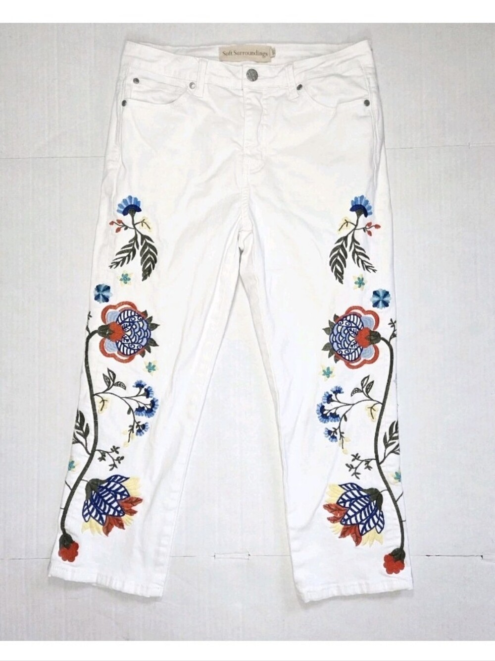 Soft Surroundings Floral Embroidered Cropped Jeans Size 8P White Cottagecore